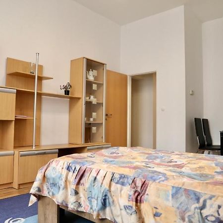 Lana Lo Apartments Karlovy Vary Kültér fotó