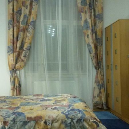 Lana Lo Apartments Karlovy Vary Kültér fotó