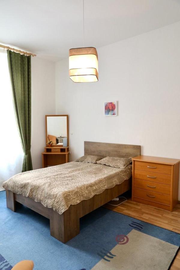 Lana Lo Apartments Karlovy Vary Kültér fotó